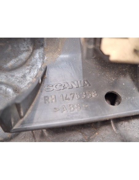 [109917] MANDO ELEVALUNAS DELANTERO DERECHO - SCANIA SERIE 4 (P/R 94 G) (01/1996 - 01/2004)