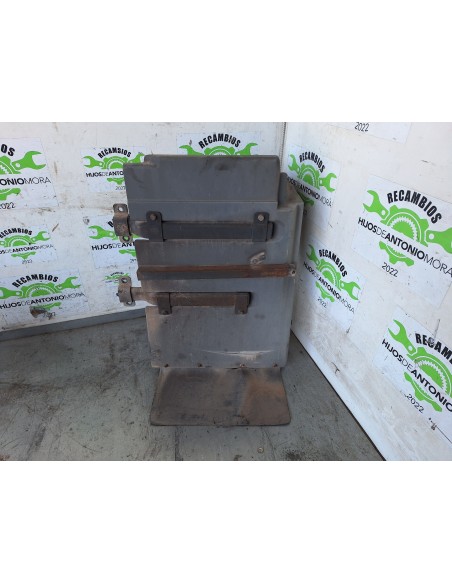 [109911] GUARDABARROS FIJO CABINA DERECHO - NISSAN ATLEON