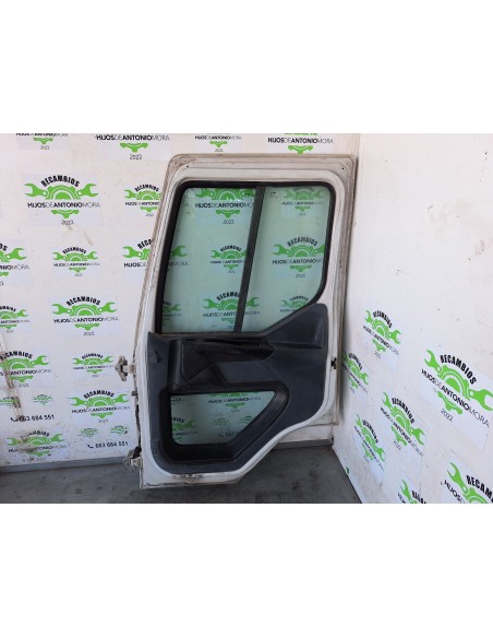 [109897] PUERTA DELANTERA DERECHA - VOLVO FL XXX (01/2006 - 01/2013)