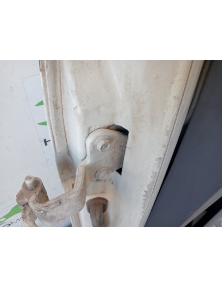 [109896] PUERTA DELANTERA DERECHA - NISSAN ATLEON