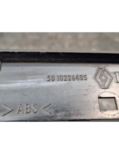 [109860] PLASTICO INTERIOR - RENAULT HD 300.18...