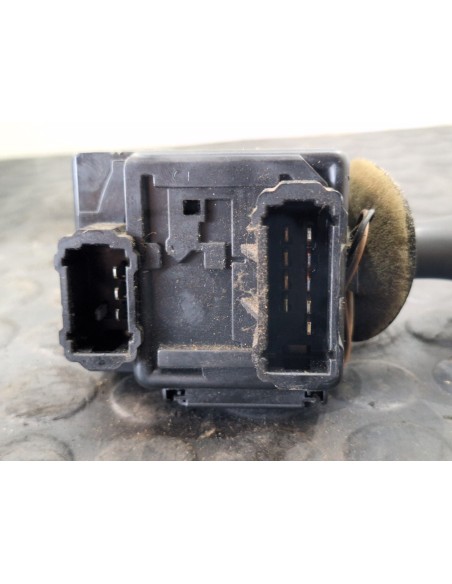 [109857] MANDO LUCES - RENAULT HR XXX.18/26 PREMIUM 01 - (01/2001 - 12/2006)