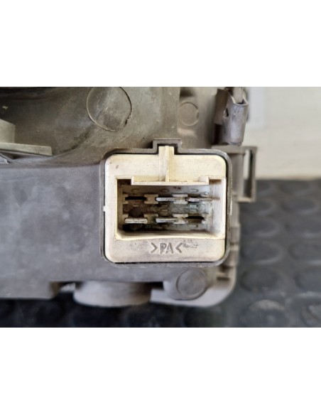 [109794] FARO DERECHO - VOLKSWAGEN LT CAJA CERRADA / COMBI