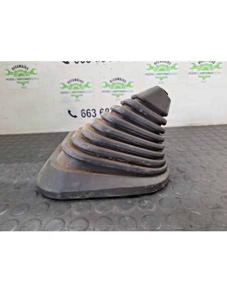 [109770] GUARNECIDO PALANCA CAMBIO - NISSAN L - 75.095