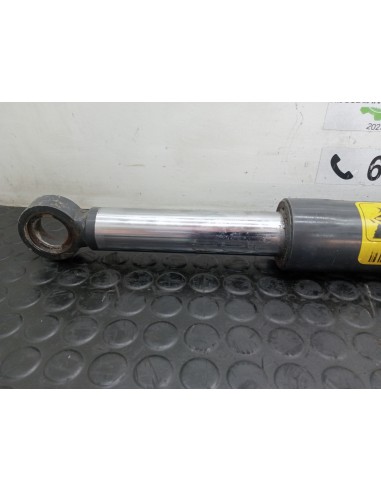 [109759] BOTELLA ELEVAR CABINA - SCANIA SERIE 4...