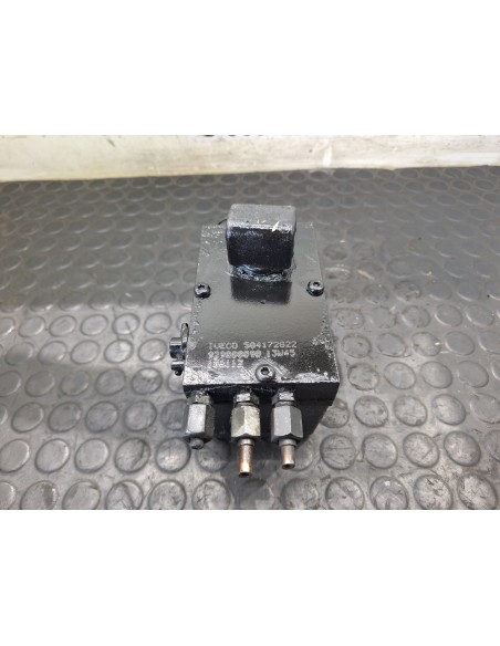 [109732] BOMBA ELEVAR CABINA - IVECO EUROCARGO TECTOR (01/2001 - 12/2003)