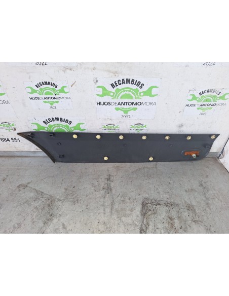 [109674] MOLDURA LATERAL DERECHA - MERCEDES SPRINTER 02.00 - CAJA CERRADA (01/1999 - 01/2006)