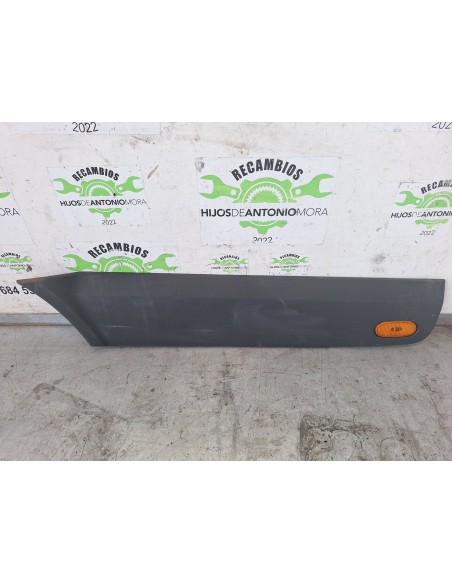 [109673] MOLDURA LATERAL IZQUIERDA - MERCEDES SPRINTER 02.00 - CAJA CERRADA (01/1999 - 01/2006)