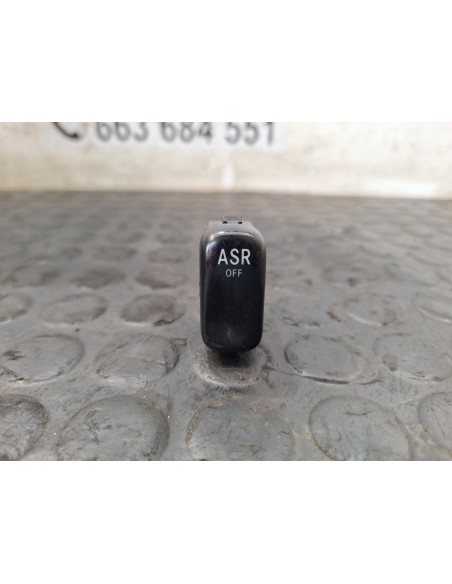 [109666] BOTON - MERCEDES SPRINTER 02.00 - CAJA CERRADA (01/1999 - 01/2006)