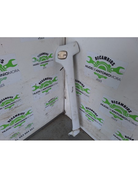 [109598] PILASTRA DE CABINA IZQUIERDA - IVECO EUROCARGO TECTOR (01/2001 - 12/2003)