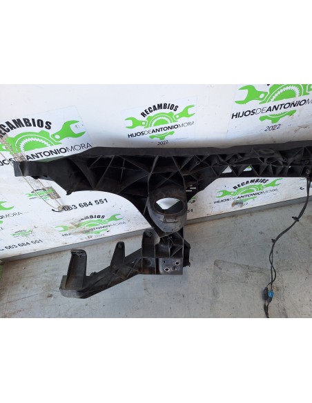 [109561] PANEL FRONTAL - MERCEDES SPRINTER 02.00 - CAJA CERRADA (01/1999 - 01/2006)