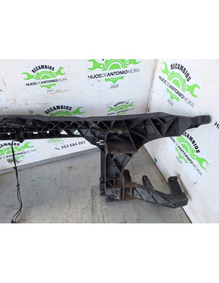 [109561] PANEL FRONTAL - MERCEDES SPRINTER 02.00 - CAJA CERRADA (01/1999 - 01/2006)