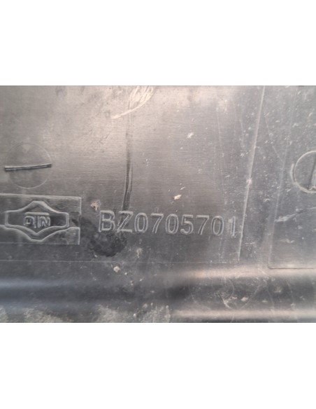 [109533] REJILLA DELANTERA - MERCEDES SPRINTER 02.00 - CAJA CERRADA (01/1999 - 01/2006)