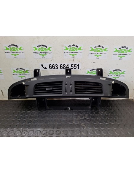 [109524] REJILLA AIREADORA - IVECO EUROCARGO TECTOR (01/2001 - 12/2003)