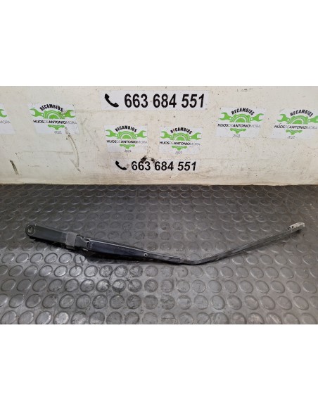 [109506] BRAZO LIMPIA - IVECO DAILY FURGÓN (01/2014 - ...)