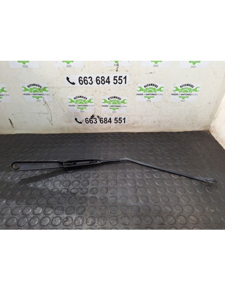 [109505] BRAZO LIMPIA - IVECO DAILY FURGÓN (01/2014 - ...)