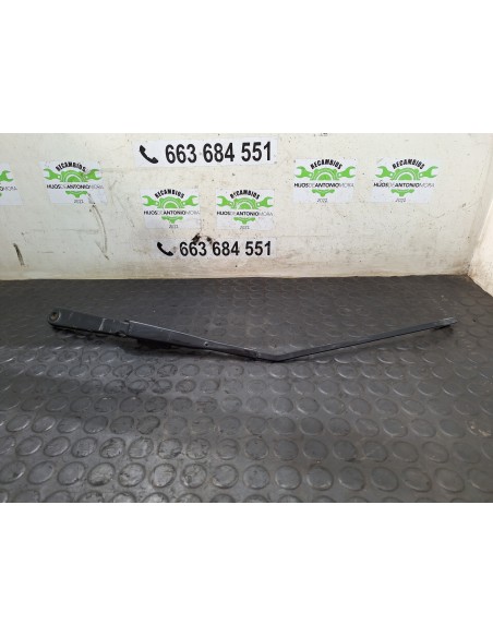 [109505] BRAZO LIMPIA - IVECO DAILY FURGÓN (01/2014 - ...)