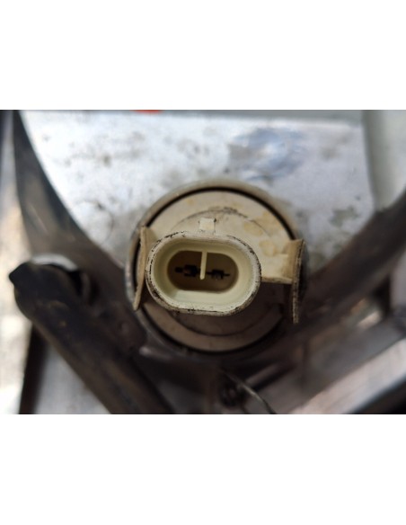 [109480] PILOTO DELANTERO IZQUIERDO - IVECO DAILY CAJA CERRADA