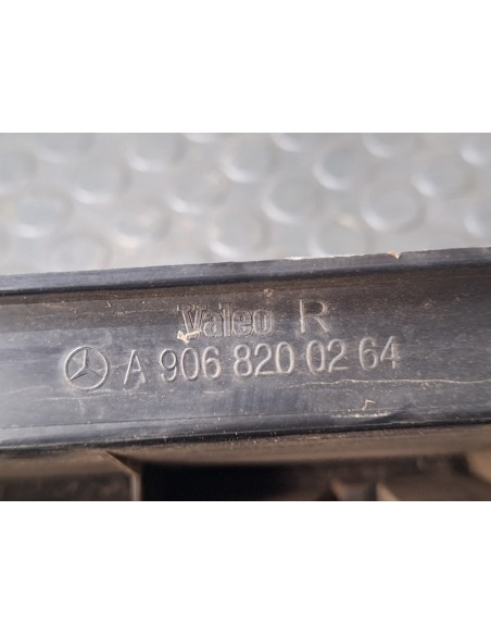 [109464] PILOTO TRASERO DERECHO - MERCEDES SPRINTER 02.00 - CAJA CERRADA (01/1999 - 01/2006)