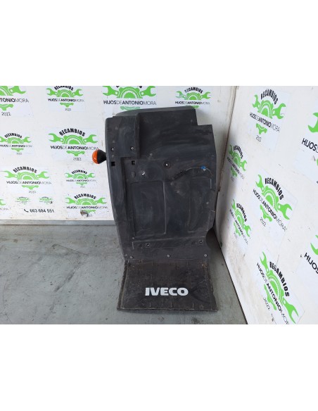 [109434] GUARDABARROS FIJO CABINA IZQUIERDO - IVECO EUROCARGO TECTOR (01/2001 - 12/2003)