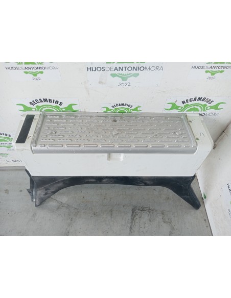 [109350] GUARDABARROS BAJO CABINA DERECHO - RENAULT MAGNUM 480 DXI