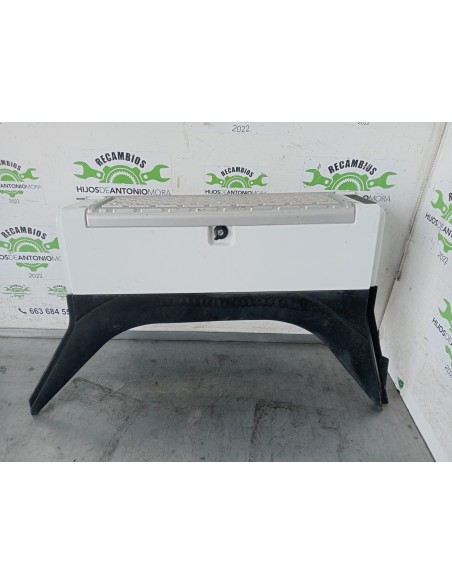 [109349] GUARDABARROS BAJO CABINA IZQUIERDO - RENAULT MAGNUM 480 DXI