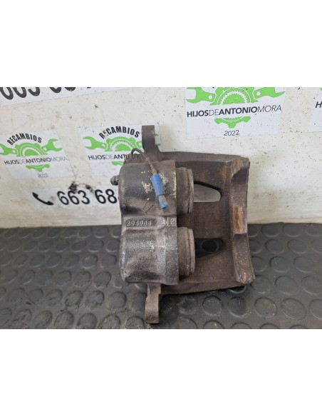 [109327] PINZA DE FRENO DELANTERA IZQUIERDA - NISSAN CABSTAR E (01/2002 - 12/2003)