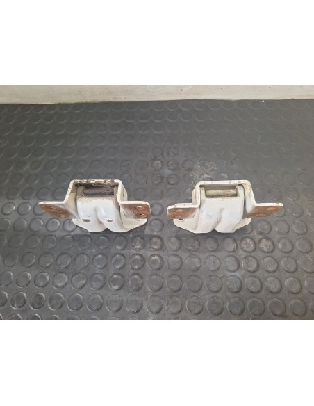 [109308] BISAGRA - RENAULT MAXITY (01/2007 - 01/2011)