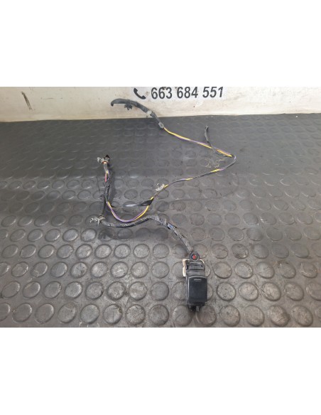 [109302] MANDO ELEVALUNAS DELANTERO DERECHO - RENAULT MAXITY (01/2007 - 01/2011)