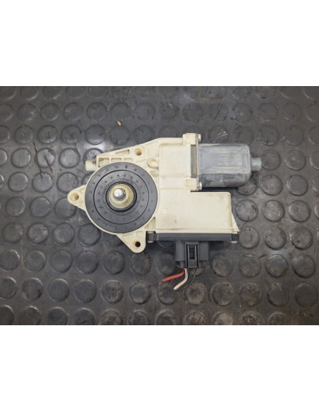 [109248] MOTOR ELEVALUNAS DELANTERO IZQUIERDO - DAF SERIE XF EURO 6 (01/2013 - ...)