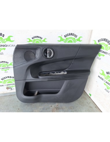 [109196] GUARNECIDO PUERTA DELANTERA DERECHA -...