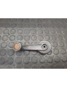 [109106] MANETA ELEVALUNAS DELANTERA DERECHA - NISSAN L -...