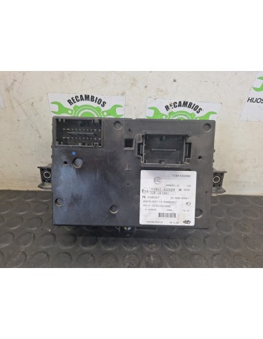 [109085] CAJA RELES / FUSIBLES - FIAT DUCATO...