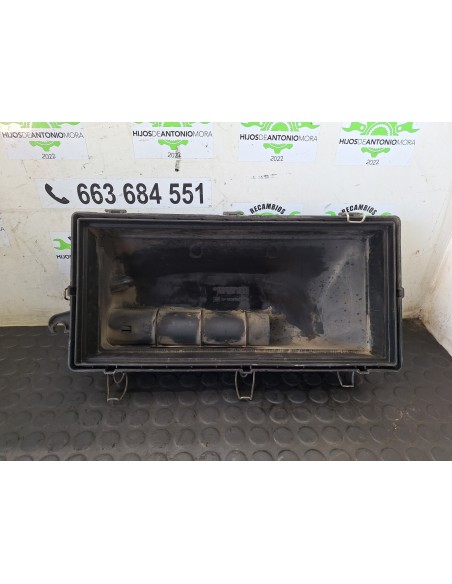 [109046] TAPA FILTRO AIRE - MERCEDES CLASE C (W202) BERLINA