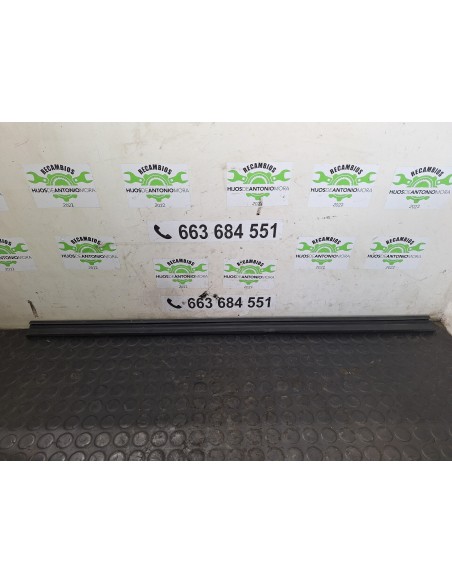 [108942] LAMELUNAS DELANTERO IZQUIERDO - VOLKSWAGEN CRAFTER (01/2019 - ...)