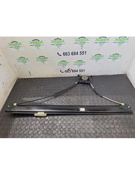 [108937] ELEVALUNAS DELANTERO IZQUIERDO - VOLKSWAGEN CRAFTER (01/2019 - ...)