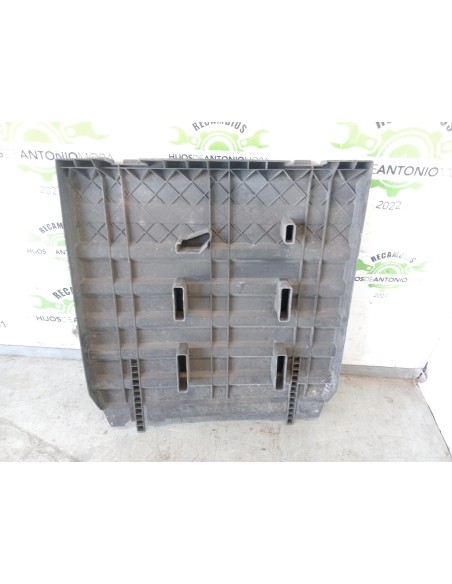 [108918] TAPA BATERIA - MERCEDES ATEGO 2-EJES 18 T /BM 950/2/4 (01/1997 - 12/2004)