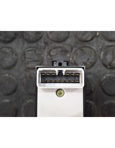 [108886] MANDO ELEVALUNAS TRASERO IZQUIERDO -...