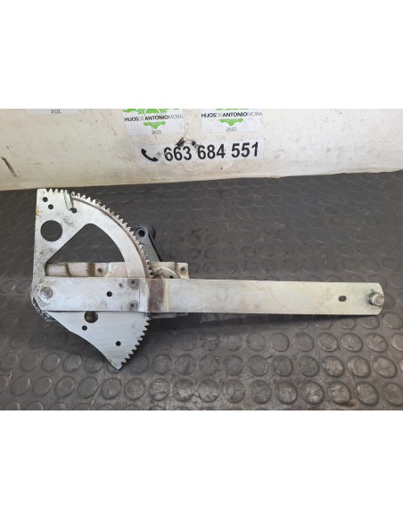 [108830] ELEVALUNAS DELANTERO IZQUIERDO - MAN 8.163