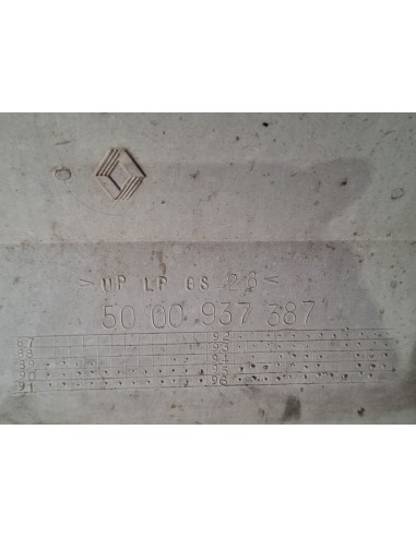 [108819] CALANDRA SUPERIOR - RENAULT MAGNUM...