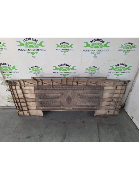 [108818] REJILLA PARAGOLPES CENTRAL - RENAULT MAGNUM 4XX.18/4XX.26 02 - (01/2001 - 12/2006)