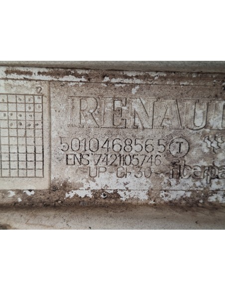 [108817] REJILLA PARAGOLPES CENTRAL - RENAULT MAGNUM 4XX.18/4XX.26 02 - (01/2001 - 12/2006)