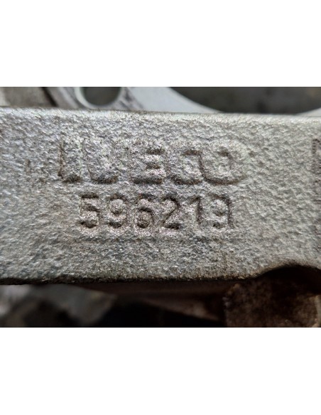 [108802] PLATO ANCLAJE TRASERO DERECHO - IVECO DAILY CAJA CERRADA