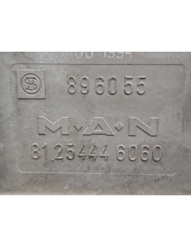 [108766] CAJA RELES / FUSIBLES - MAN 8.165