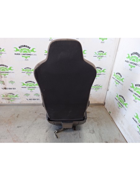 [108761] ASIENTO DELANTERO DERECHO - IVECO STRALIS (AS) (01/2012 - 01/2019)