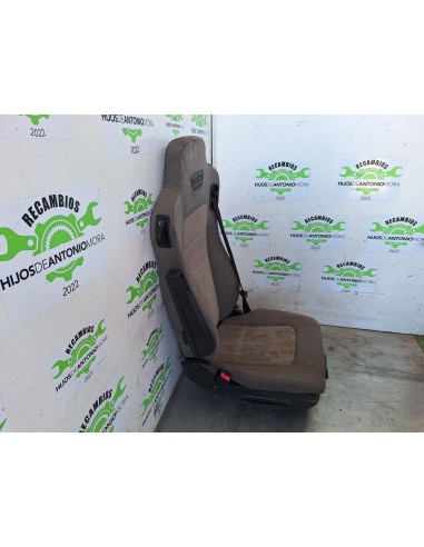 [108760] ASIENTO DELANTERO DERECHO - IVECO...