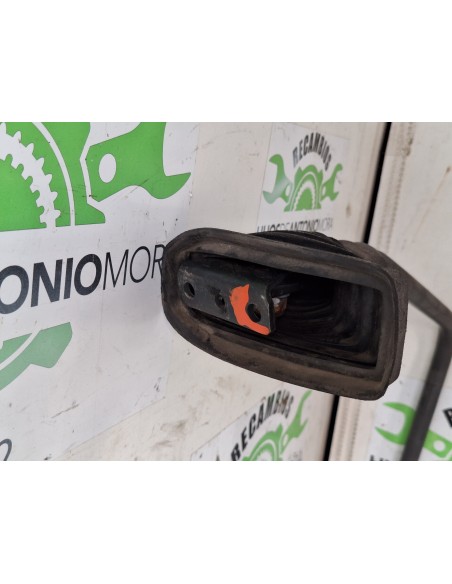 [108719] SOPORTE ESPEJO DERECHO - IVECO STRALIS (AS) (01/2012 - 01/2019)