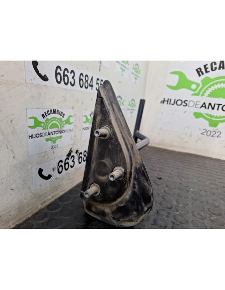 [108711] SOPORTE ESPEJO IZQUIERDO - NISSAN TRADE (01/1994 - 01/1996)