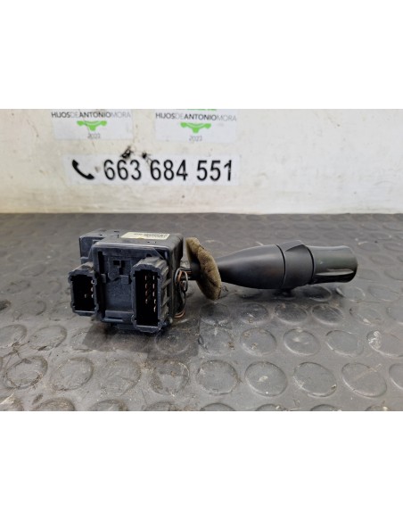 [108660] MANDO LUCES - RENAULT MAGNUM 4XX.18/4XX.26 02 - (01/2001 - 12/2006)