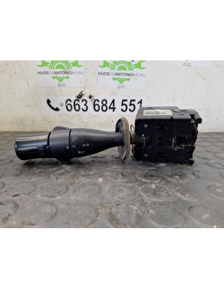 [108660] MANDO LUCES - RENAULT MAGNUM 4XX.18/4XX.26 02 - (01/2001 - 12/2006)